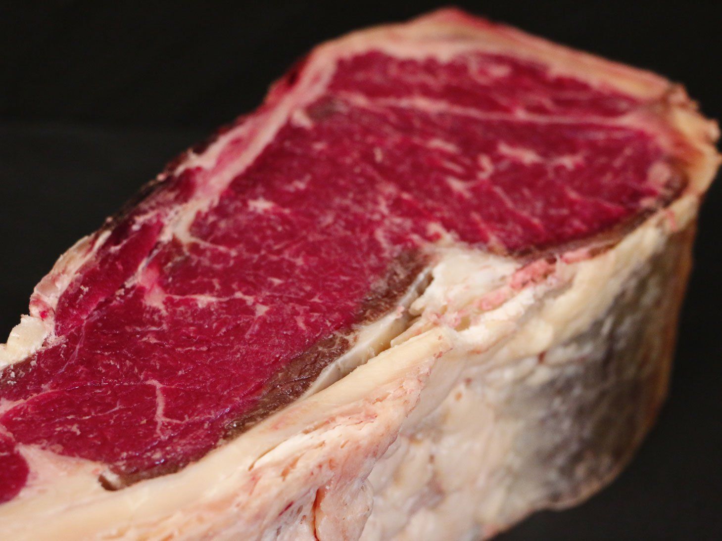 fg-Striploin-nah-Fette-Alte STRIP LOIN Extra Dry Aged Gute Alte Kuh